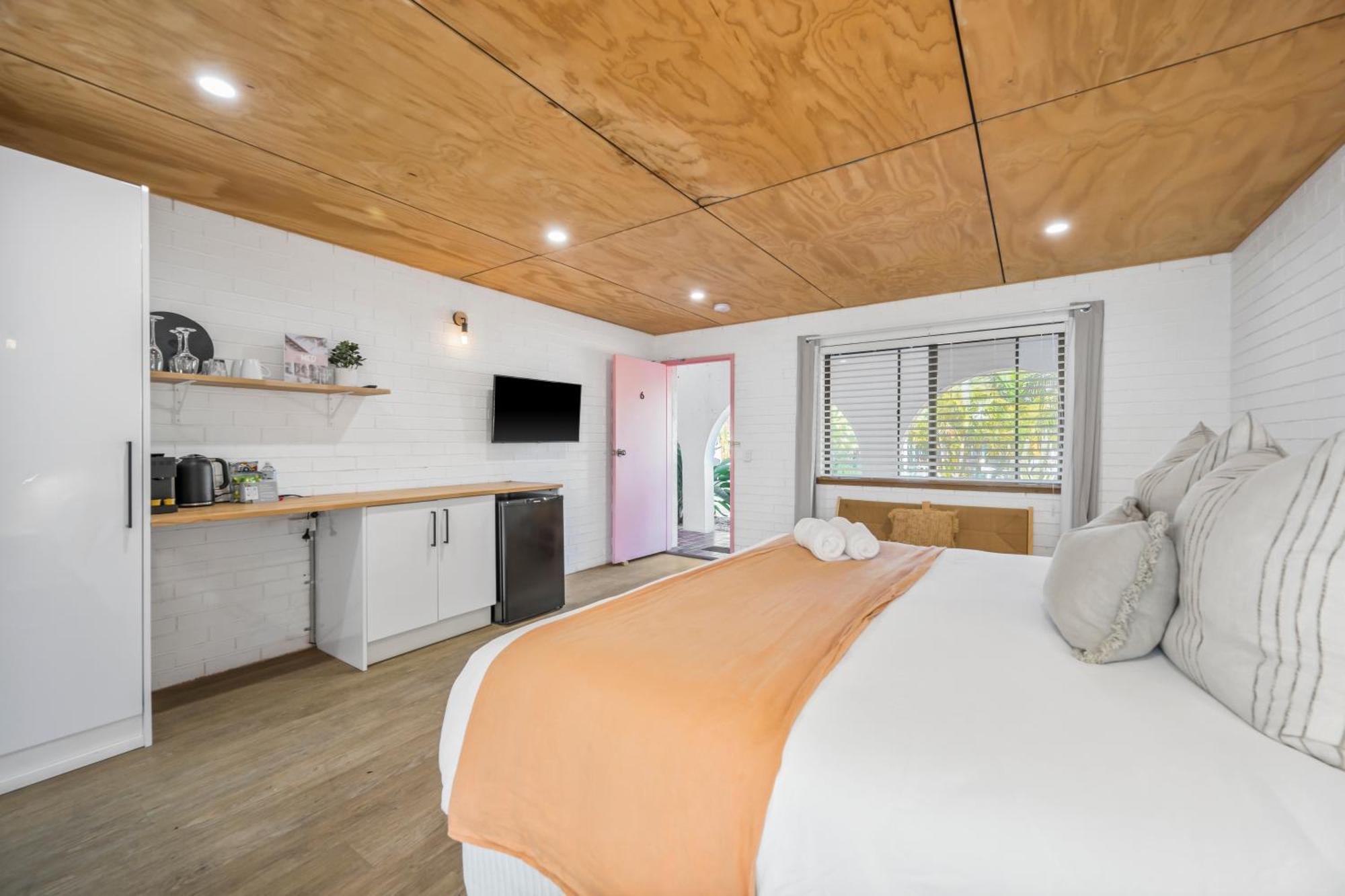 Motel The Med Crescent Head Extérieur photo