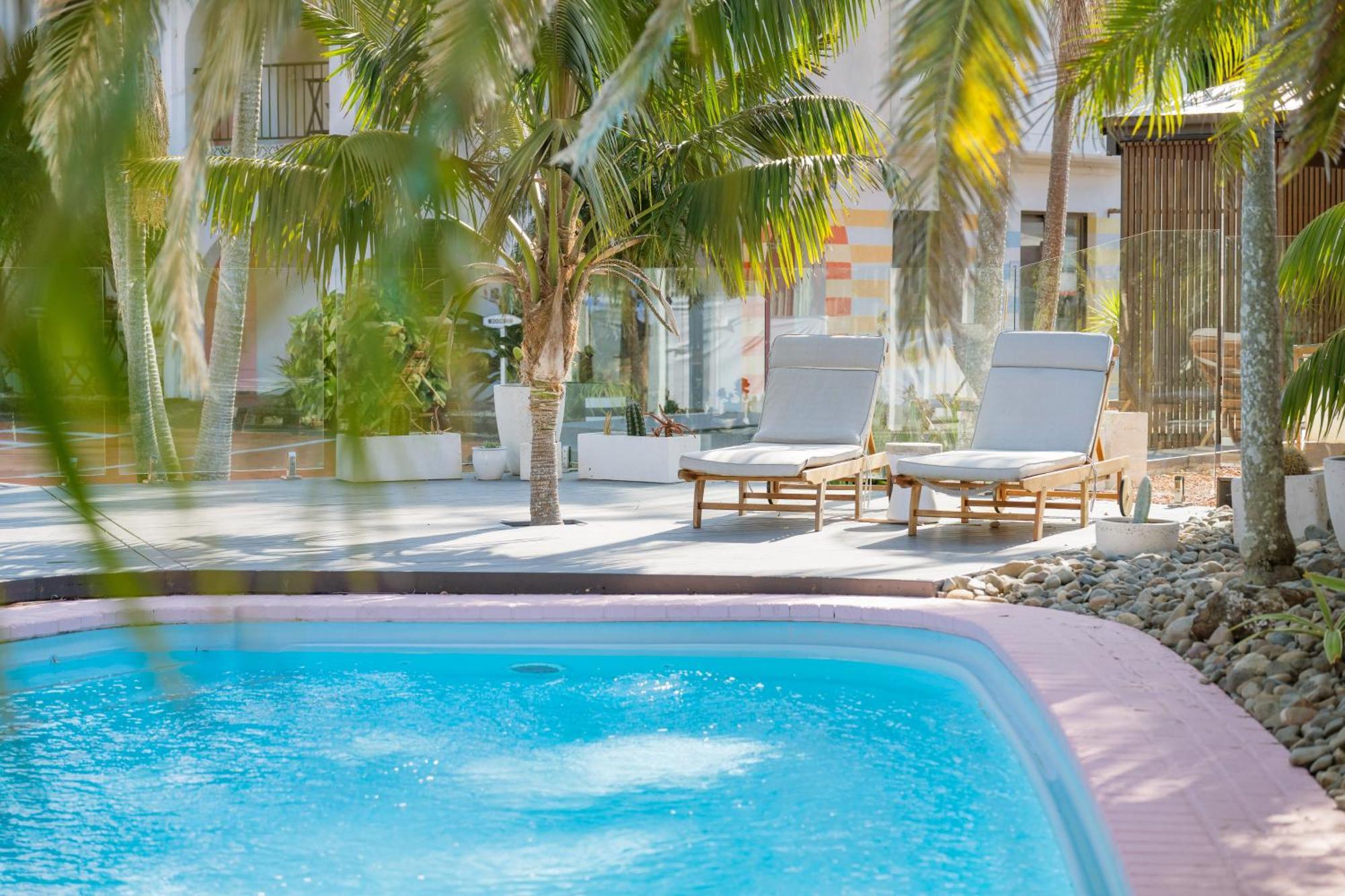 Motel The Med Crescent Head Extérieur photo